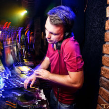 DJ Vadim Adamov