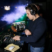 DJ Vadon