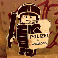 MaxiGroove - MaxiGroove - Polizei (Modo Official Remake)
