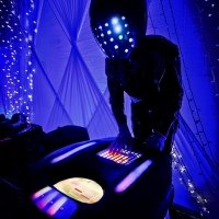 DVJ MC DJ SuperStar - живое исполненние попурри (mash up DJ megamix) из коротких семплов из известных песен