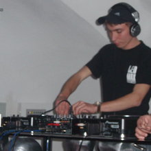 DJ KleO