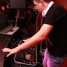 DJ Vitos