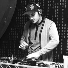 DJ PAUL LEE