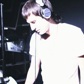 DJ Alex Yan