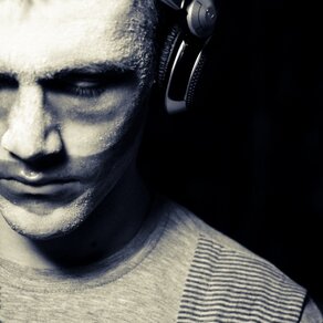 DJ SERGIO KISS