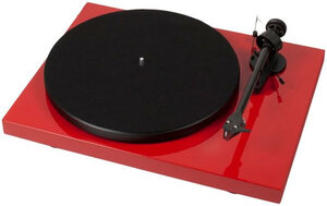 Pro-Ject Debut Carbon EVO 2M-Red High Gloss Red