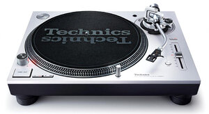 Technics SL-1200 MK7 EG Silver