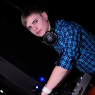 DJ House