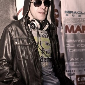 DMC_4ecK