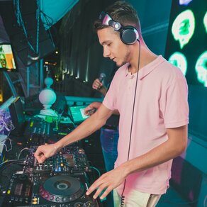 Dj Sweet