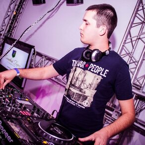 DJ ALEX BLACK